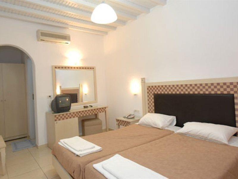 Petinaros 4*